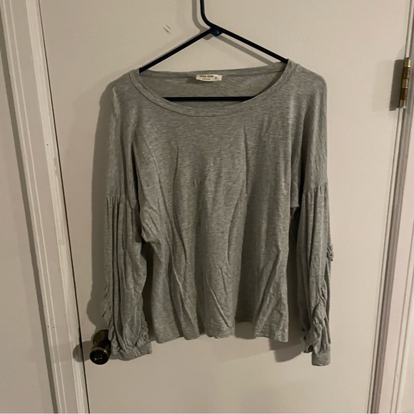 Womens Flare/Frill Designed Top - Picture 6 of 11